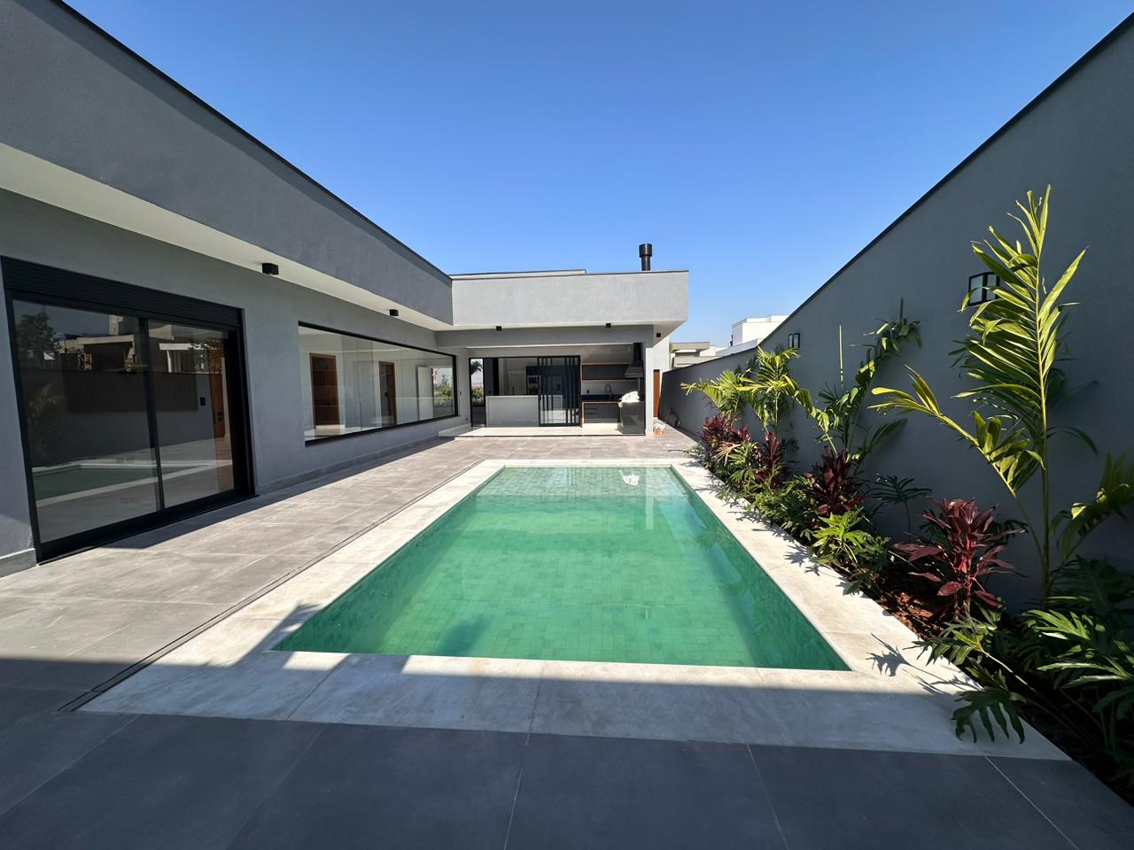 Casa auto padrão em Itu